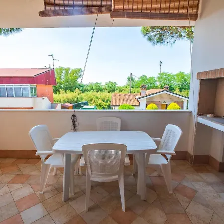 Locazione Turistica Pino 5 * Lido di Volano
