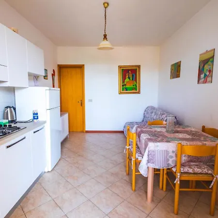 Locazione Turistica Pino 5 *